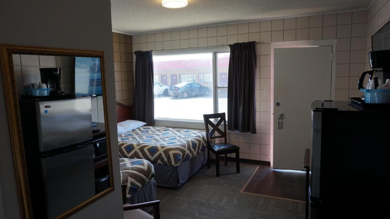 Caravel Motel Swift Current Eksteriør bilde